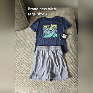 Under Armour Navy Tee with Lime Graphic & Light Gray Shorts